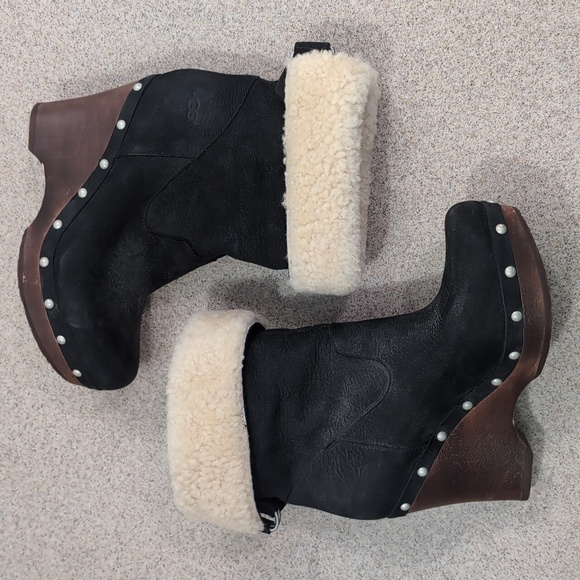 UGG Carnegie Boots, Black suede, wedged heel, adjustable heights sherpa, women 7 - Picture 6 of 12
